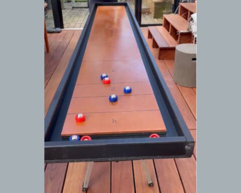 Lej et Shuffleboard